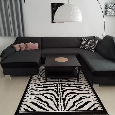 Ferienwohnung Am Sandstrand Omiš Eksteriør billede
