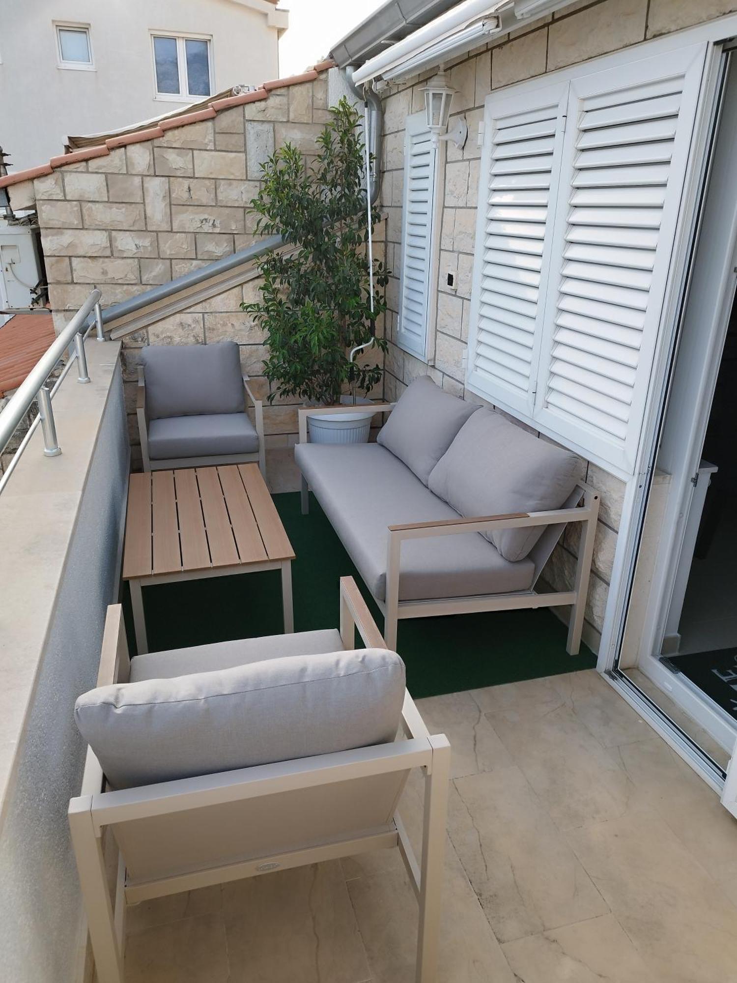 Ferienwohnung Am Sandstrand Omiš Eksteriør billede