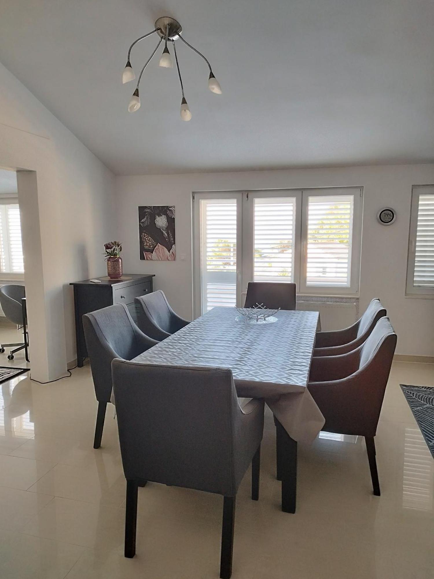Ferienwohnung Am Sandstrand Omiš Eksteriør billede